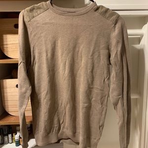 Women’s tan pullover sweater